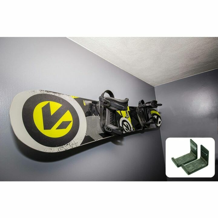 Snowboard Display Rack - Minimalist Wall Storage Solution