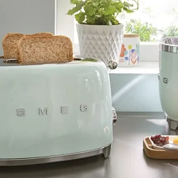 SMEG Pastel Green Toaster with Defrost and 6 Presets