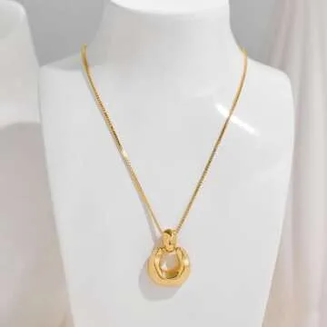Elegant HESSAWELL Gold Pendant Jewelry Set for Women