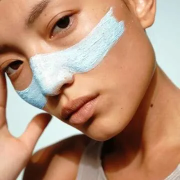 FRÉ Exfoliating Acne Face Mask, Detox Me Skincare - Prevents Acne, Breakouts & Unclogs Pores - Argan Oil, Dead Sea Salt & Kaolin Clay Mask for Face - Facial Scrub Blackhead & Dark Spot Reducer