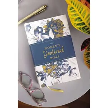 NIV, Women's Devotional Bible (By Women, for Women), Hardcover, Comfort Print