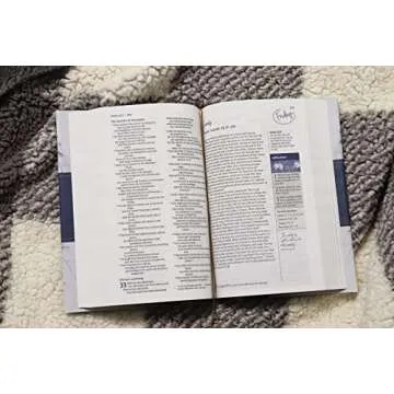 NIV, Women's Devotional Bible (By Women, for Women), Hardcover, Comfort Print