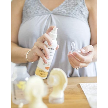 Medela Quick Clean Spray - EPA Approved Sanitizer 8oz