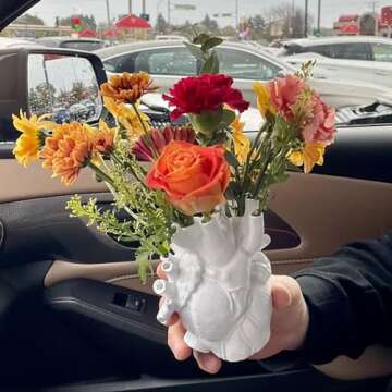 Heart Vase Resin Sculpture, Creative Art Flower Pot Desktop Home Decoration Living Room Desk Table Ornament Gift Valentine's Day