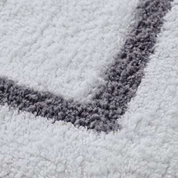 Amrapur Overseas 2-Pack Reversible Contrast Stripe Bath Mat Set (17-inch by 24-inch & 21-inch by 34-inch), Black