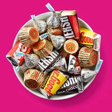 Assorted HERSHEY'S & REESE'S Candy Party Pack – 35 oz