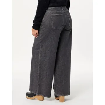 The Drop Women's Frida Relaxed Fit Jeans in Faded Carbon