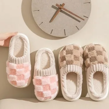 iwhgrmp Checkerboard Slippers for Cozy Winter Comfort