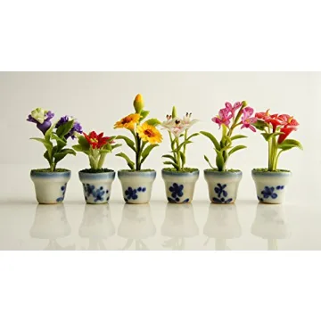 Charming Miniature Flower Pots for Fairy Gardens 1:12