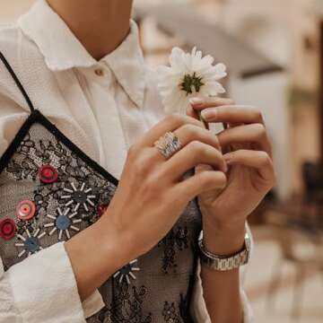 Mytys 2 Tone Intertwined Crossover Statement Ring Fashion Chunky Band Rings for Women Black Gold Silver Rose Gold Plated Wide Index Finger Rings Costume Jewelry (Gold and Silver Size 8)