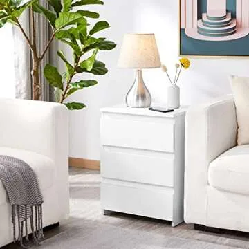 Yaheetech 3 Drawer Nightstand for Small Spaces in White
