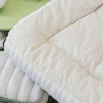 HOMEREFROM Pet Couch Cover for Sofa, Dog Cover for Couch, Washable Pet Couch Covers for Large Dogs, Anti-Slip Dog Bed Mat for Couch (Green, 27x59 inch)