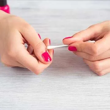 Diane Cotton Swabs - Soft, Gentle & Versatile Beauty Tools