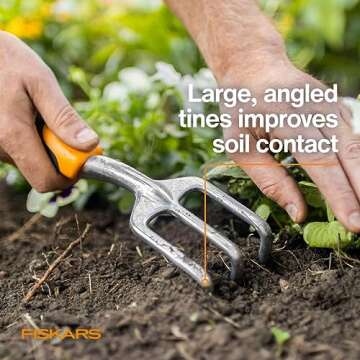 Fiskars Ergo Cultivator for Digging, Aerating Soil, and Weeding, Heavy Duty Garden Tool with Hanging Hole
