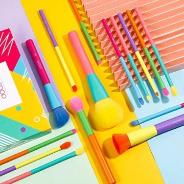 Docolor 15Pcs Colourful Makeup Brush Set for Makeup Lovers