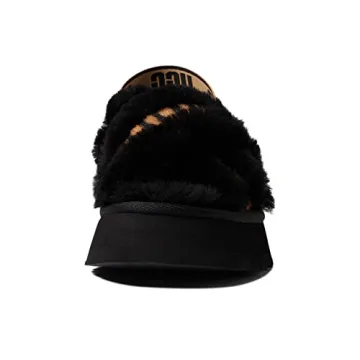 UGG Disco Cross Slide Women’s Slipper - Cozy Style