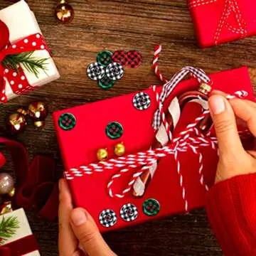 PAGOW 210Pcs Christmas Wooden Buttons, Buffalo Plaid Round Black Red White Green Buttons, 4 Holes Plaid Craft Buttons Bulk for Sewing DIY Decorations