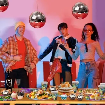 Vibrant 80s Party Tableware Set for 24 Guests