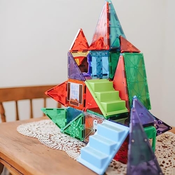 MAGNA-TILES House 28-Piece Magnetic Construction Set
