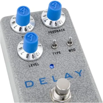 Fender Hammertone Fuzz Pedal for Vintage Guitar Sound