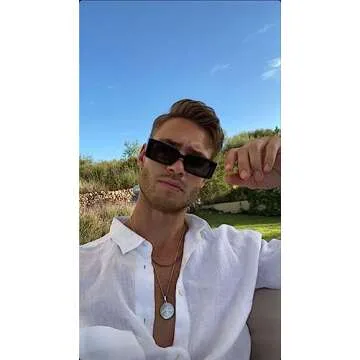 GIFIORE Trendy Rectangle Sunglasses Retro Cool 90s Vintage Fashion Narrow Square Frame Sun Glasses UV400 Protection (Black)