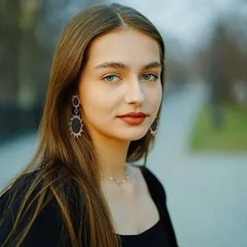 Handmade Raffia Dangle Earrings - Boho Summer Style