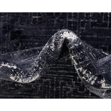 Stylish Navy Blue Geometric Rug for Modern Homes