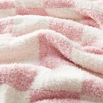 CozeCube Ultra Soft Cozy Checkered Blanket for All