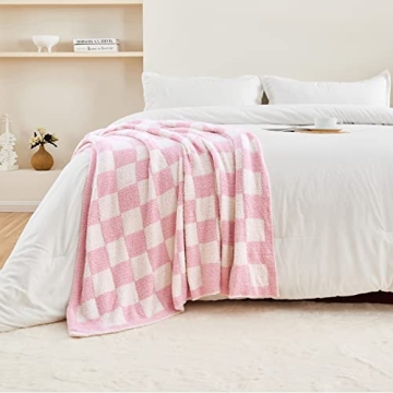 CozeCube Ultra Soft Cozy Checkered Blanket for All