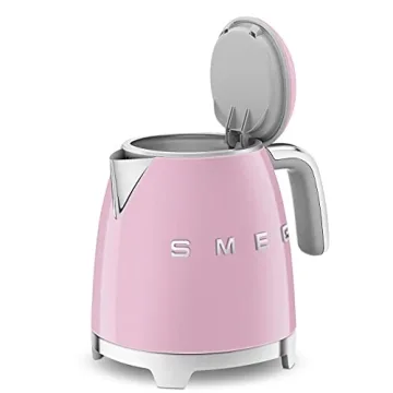 Smeg Cream Retro Mini Kettle - Stylish Electric 3 Cup