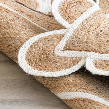 Stylish Scalloped Natural Jute Area Rug for Home Decor