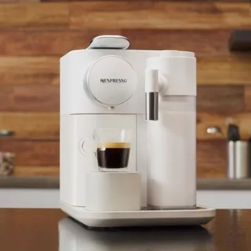 De'Longhi Nespresso Gran Lattissima Espresso Machine
