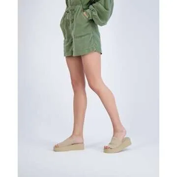 CUSHIONAIRE Women's Pim knit platform sandal with +Memory Foam, Black Weave 9