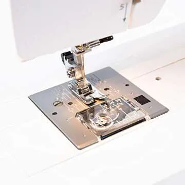 Janome Sewist 709 Sewing Machine W16" x H11.9" x D7"