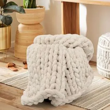 Touchat Chunky Knit Blanket Throw, 50"x60" Crochet Chenille Throw Blanket, Handmade Cozy Cream Cable Knit Throw Blanket Boho Bedroom Decor, Soft Fluffy Beige Knot Blanket for Couch Bed
