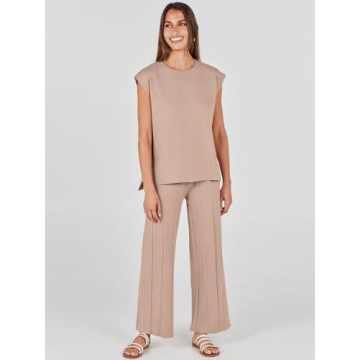 Comfortable 2 Piece Lounge Set for Stylish Women