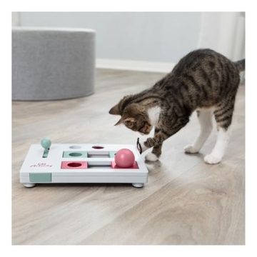 TRIXIE Cat Activity Brain Mover for Engaging Play