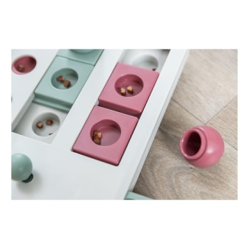 TRIXIE Cat Activity Brain Mover for Engaging Play