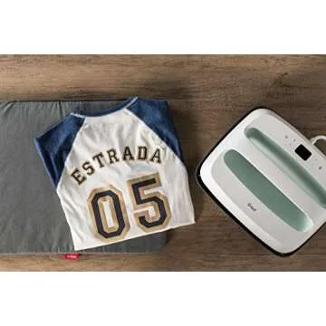 Cricut Everyday Iron On Mesh Vinyl Roll, DIY Supplies, 12” x 24” HTV Roll - White