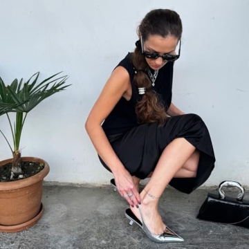 Chic and Comfortable JENN ARDOR Silver Kitten Heels