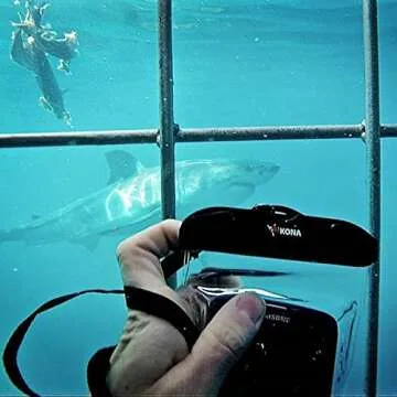 Submariner Waterproof Phone Pouch for All Smartphones