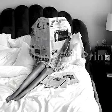 Vintage Newspaper Wall Art Black and White Women Posters News Headline Print Trendy Wall Art Fashion Girly Posters Funky Bathroom Pictures Woman Reading Newspaper Art Prints for 16x24inch No Frame