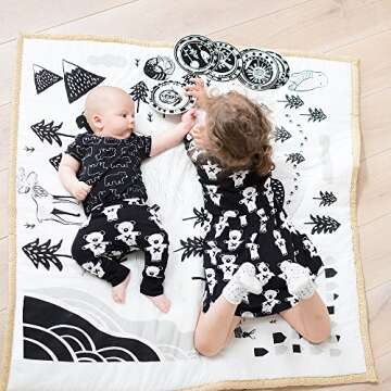 Wee Gallery Explore Playmat for Babies - Reversible Large Washable Floor Mat for Newborn, Infant, Baby, for Tummy Time Activities, Play, Travel and Development, Organic Fabric, High Contrast Animals