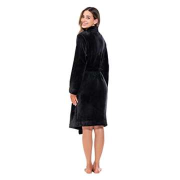 Plush Women's Fleece Shawl Robe - Cozy & Stylish