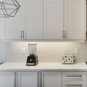 Amerdeco 10 Pack Matte Black Cabinet Pulls 5 Inch(128MM) Hole Centers Kitchen Cabinet Handles Hardware Kitchen Handles for Cabinets Cupboard Handles Drawer Pulls ZH0041