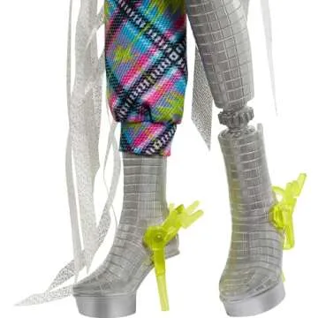Monster High Monster Fest Doll, Frankie Stein with Glam Outfit & Festival Themed Accessories Like Snacks, Band Poster, Statement Bag & More