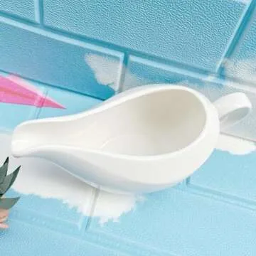 TripDock 1 Pack Porcelain Gravy Boat, 18 oz Easy Pour White Gravy Boat for Salad Dressings, Milk,Broth, Creamer Microwave & Dishwasher Safe