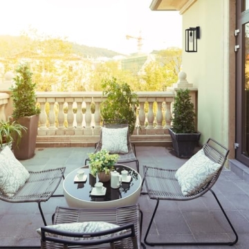 Stylish 1-Light Matte Black Wall Sconce by Globe Electric