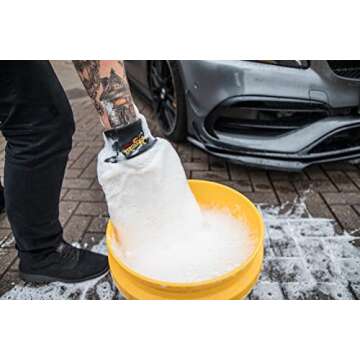 Meguiar's X32 Microfiber Wash Mitt, Super-Thick Reusable Wash Mitt for Ultimate Finish