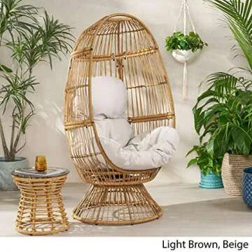 Cozy Swivel Egg Chair - Stylish Outdoor Wicker Design